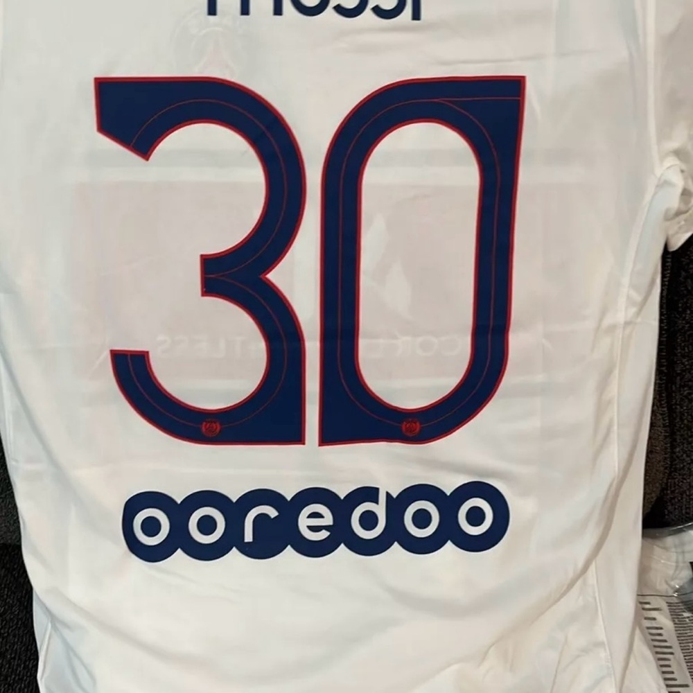 Lionel Messi Nike Dri-FIT PSG Name Number Fan T-Shirt Size L - Picture 4 of 5